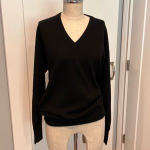 Women’s Burberry cashmere sweater.